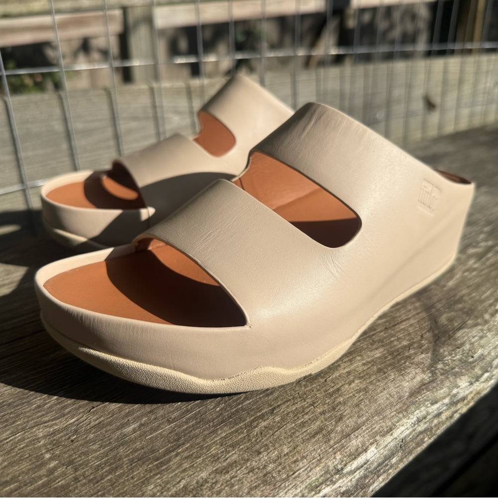 FitFlop Shuv Sandals